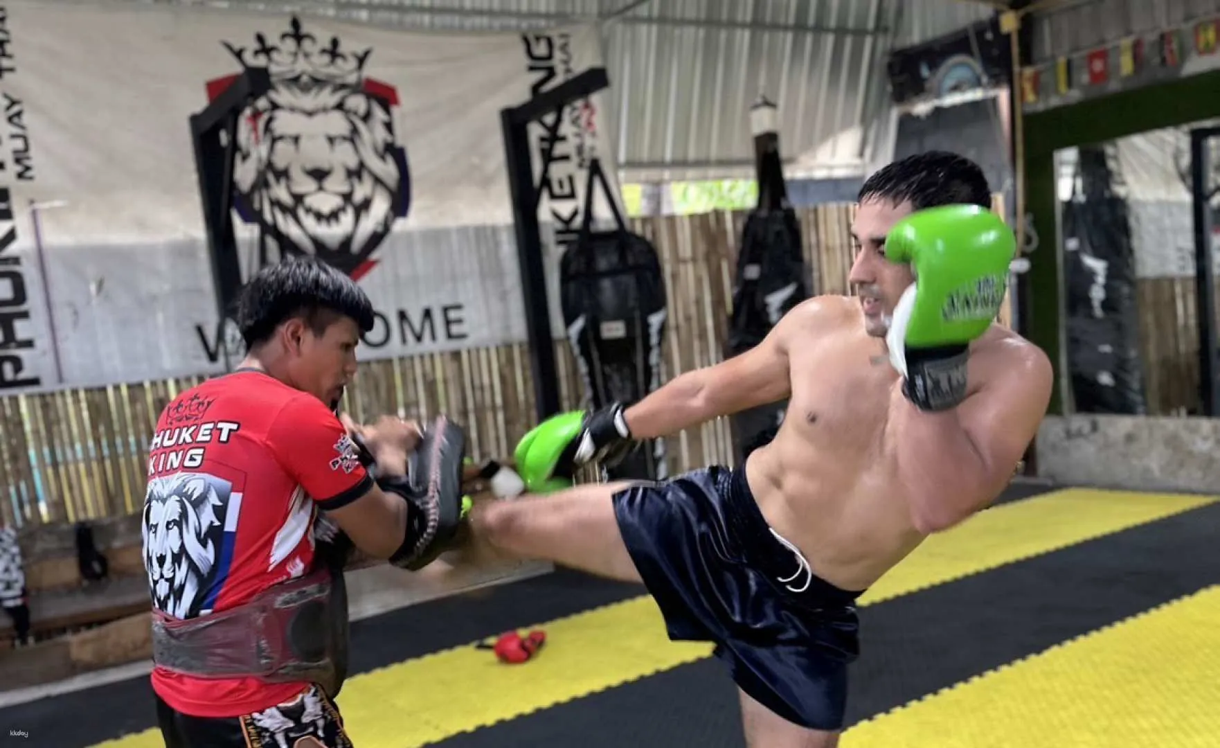 https://image.kkday.com/v2/image/get/w_1920,h_1080,c_fit,q_55,wm_auto/s1.kkday.com/product_137755/20241211021411_iUAA6/jpg