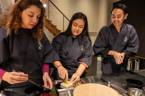 【Tokyo｜Tokyo D Kitchen Studio】Japanese kitchen knife/sushi experience, choose one of the two activities