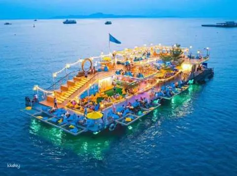 Tappia Floating Café in Pattaya | Thailand