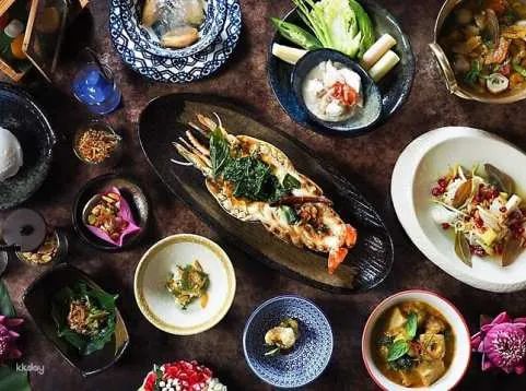 5-Star Thai Dining with Thai Traditional Show at the Sala Rim Naam in Mandarin Oriental Bangkok
